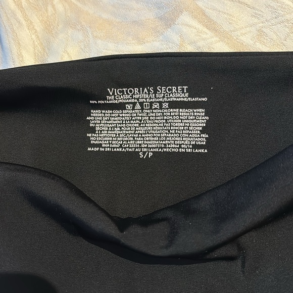 Victoria secret bikini bottoms - Picture 2 of 3